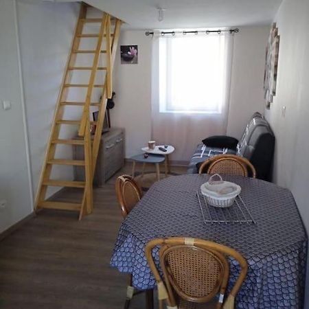 Maison Pour 2 A 4 Personnes Brassac-les-Mines Esterno foto